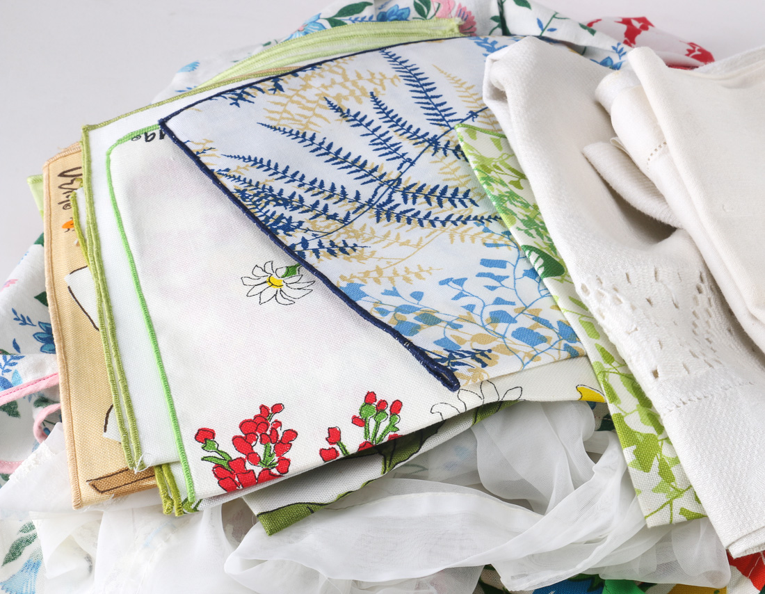 Assortment of Vintage Table Linens