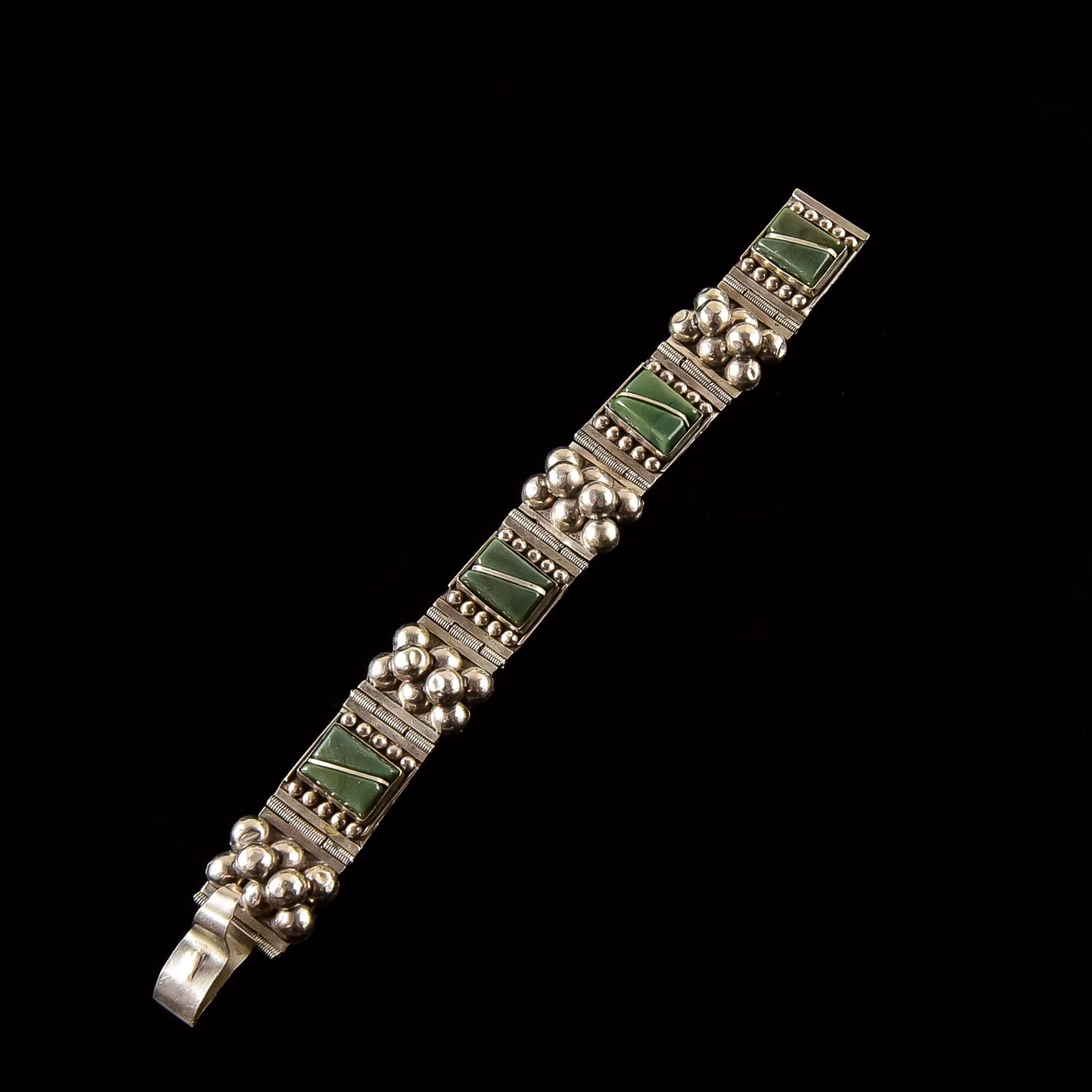 Sterling Silver Bracelet with Aventurine Quartz