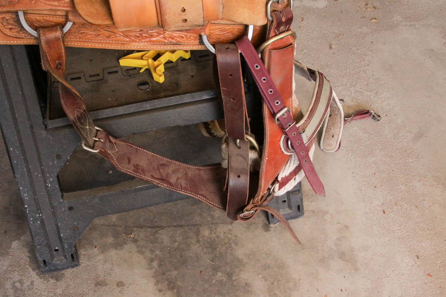 Court's Saddlery Dee Picket Roper Saddle