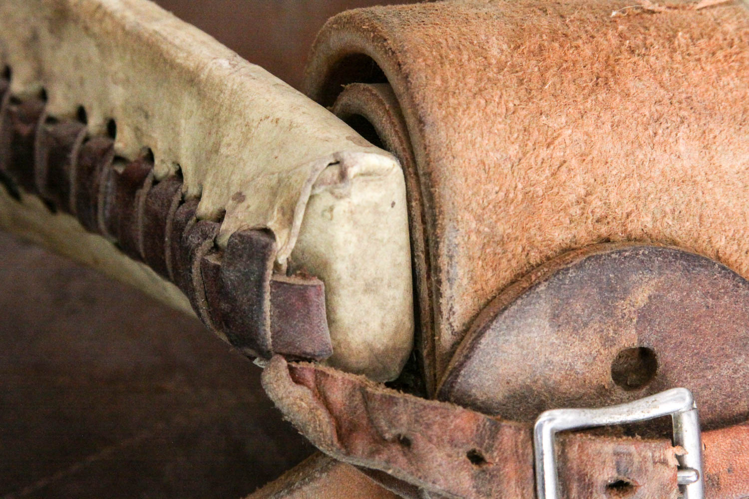 Court's Saddlery Dee Picket Roper Saddle