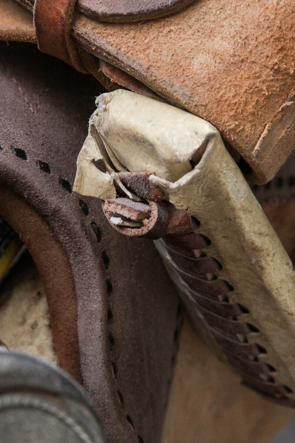 Court's Saddlery Dee Picket Roper Saddle