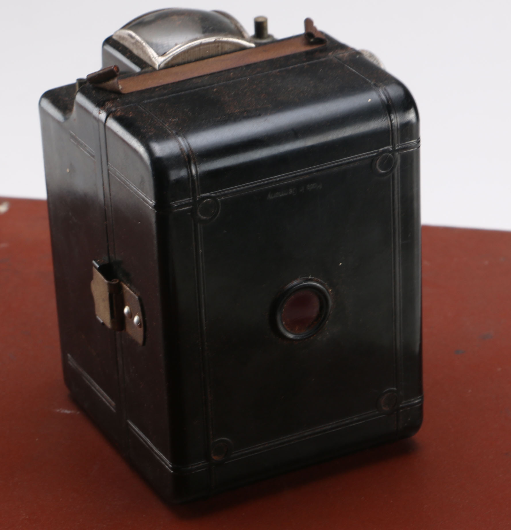 1950 Genos "Rapid" Camera and Case