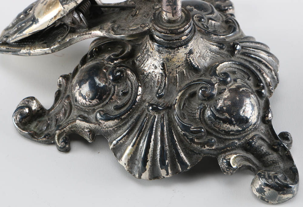 Metal Towel Holder with Hand Clamps