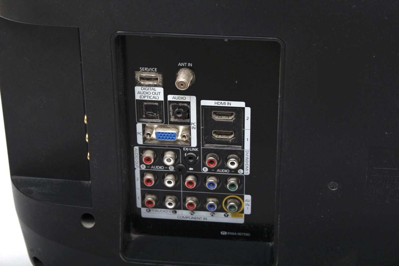 Samsung 32" Flatscreen LCD Television