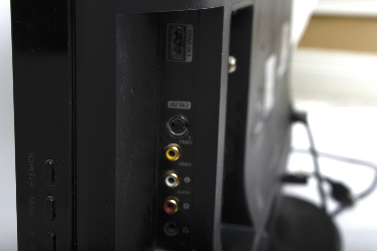 Samsung 32" Flatscreen LCD Television