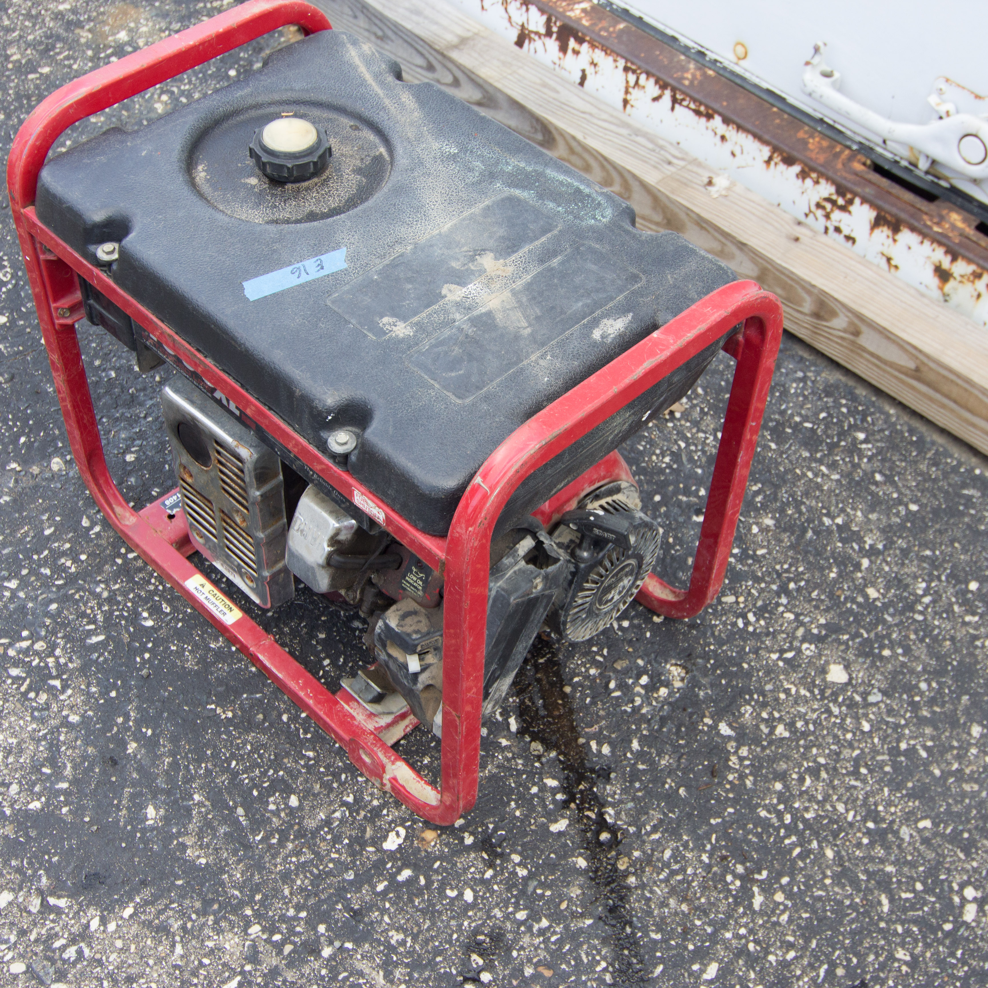 Generac Gas Powered 4000XL Extended Life 7.8 HP Generator