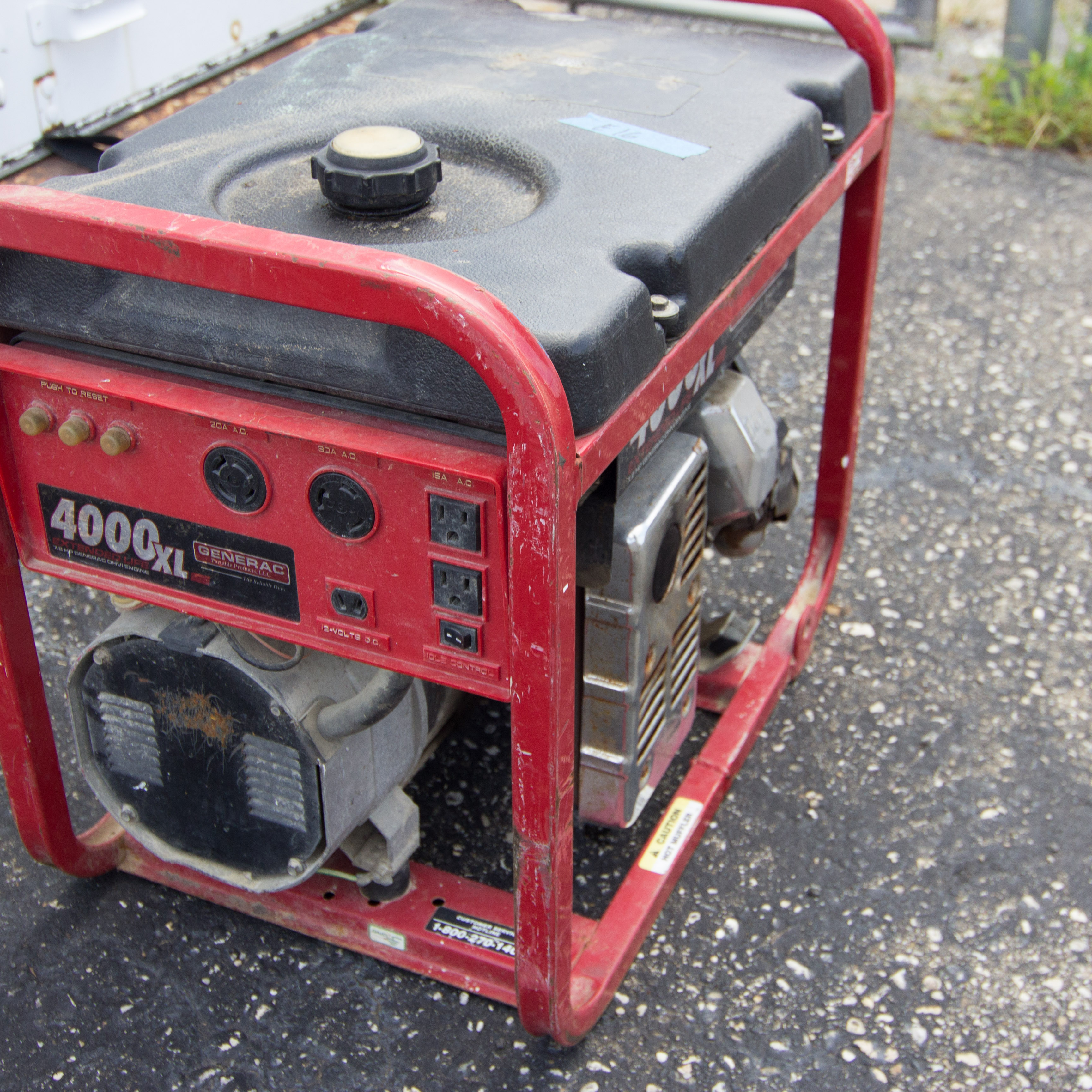 Generac Gas Powered 4000XL Extended Life 7.8 HP Generator
