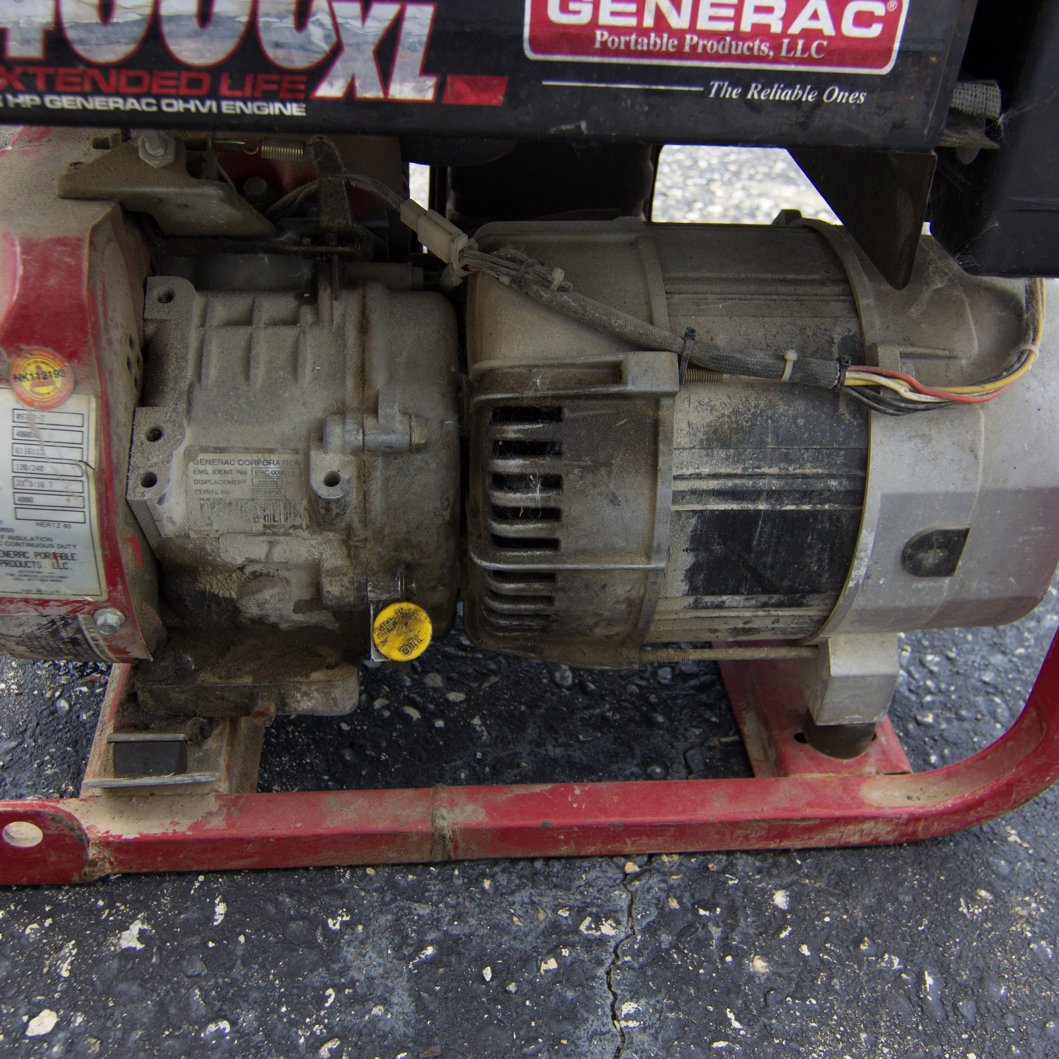 Generac Gas Powered 4000XL Extended Life 7.8 HP Generator