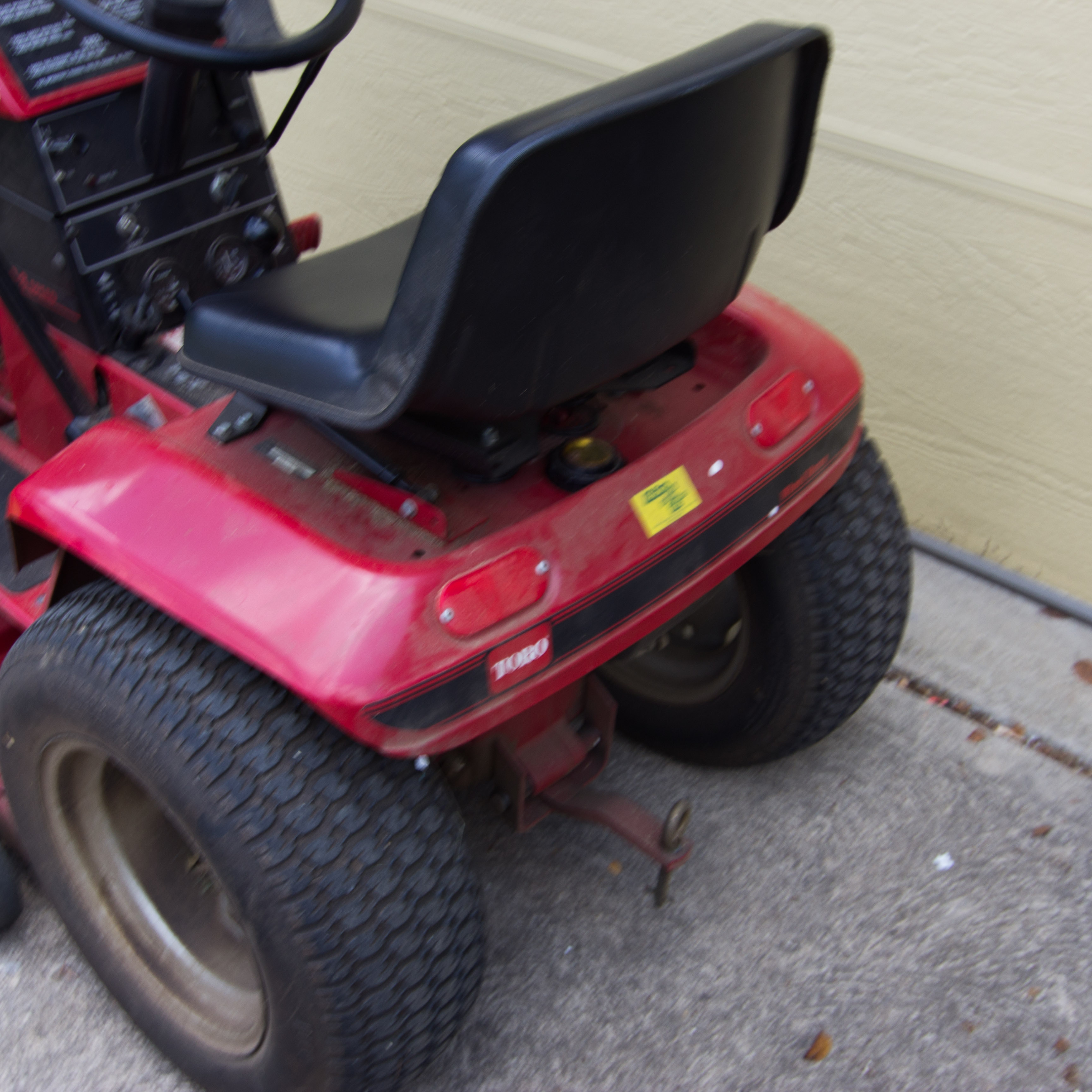 Toro Wheel Horse Classic 310-8 Lawnmower