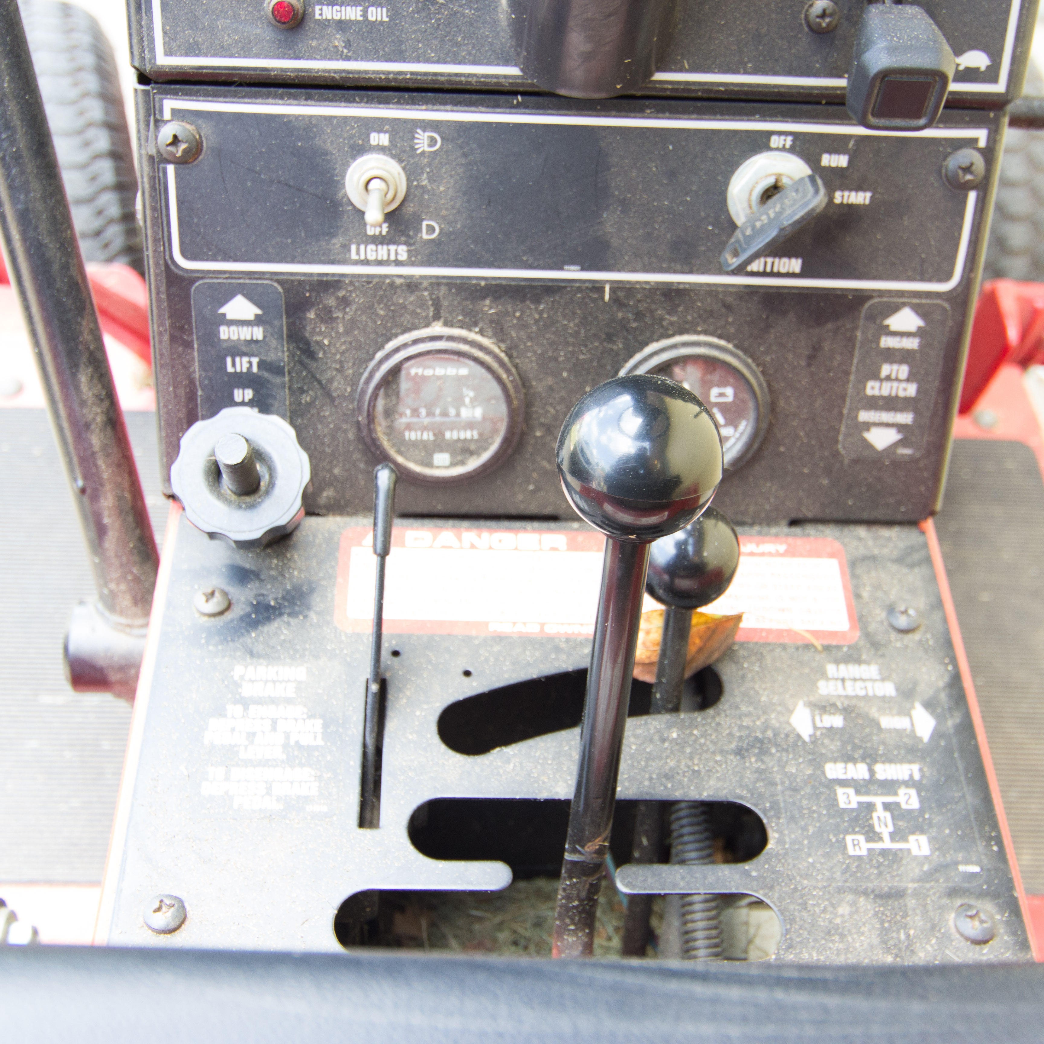 Toro Wheel Horse Classic 310-8 Lawnmower