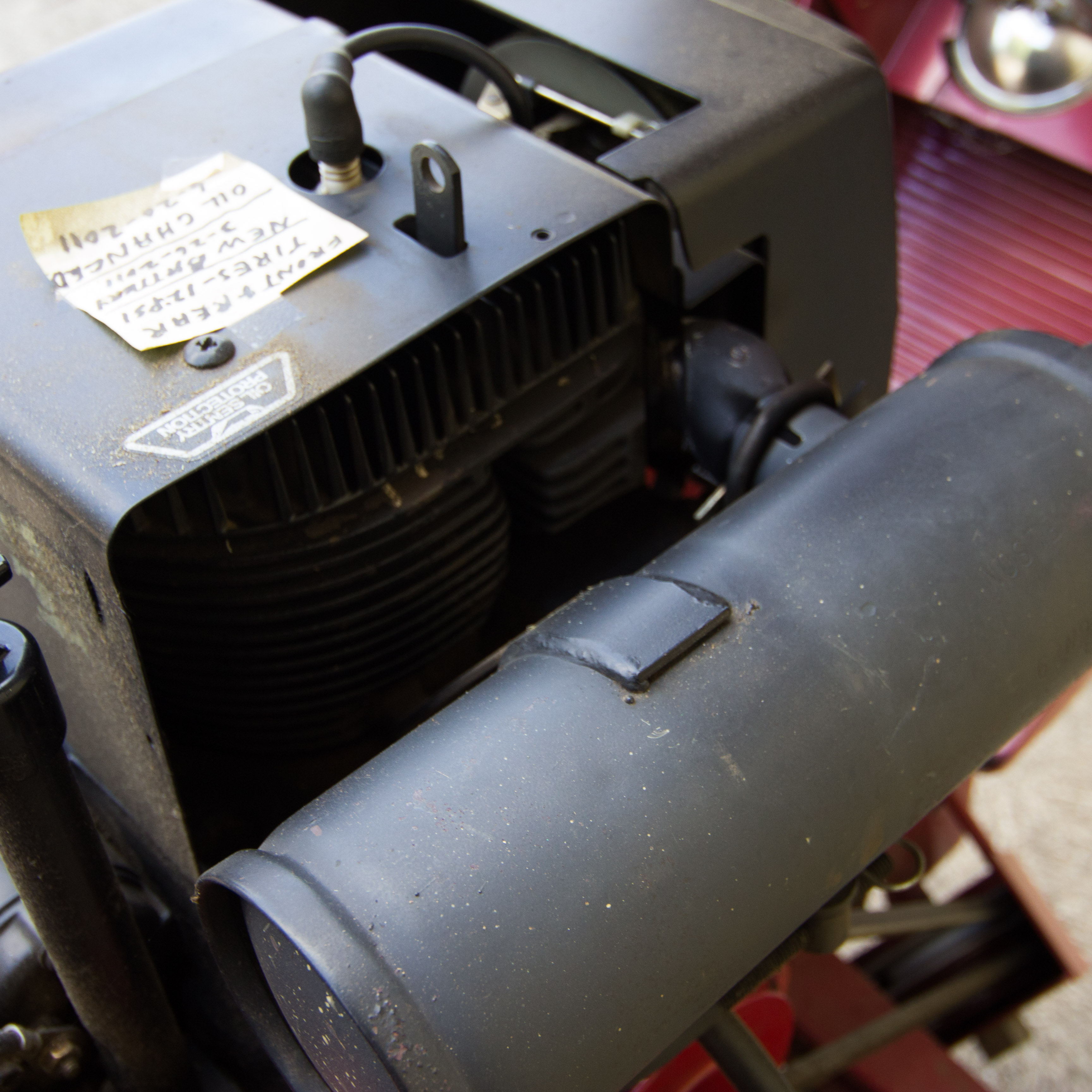 Toro Wheel Horse Classic 310-8 Lawnmower