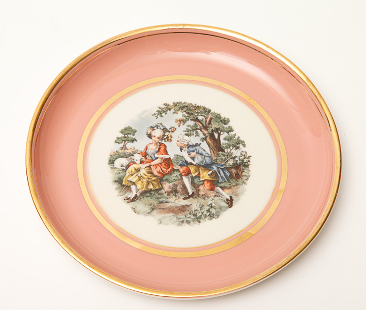 Vintage Hyalyn Colonel Themed Plates