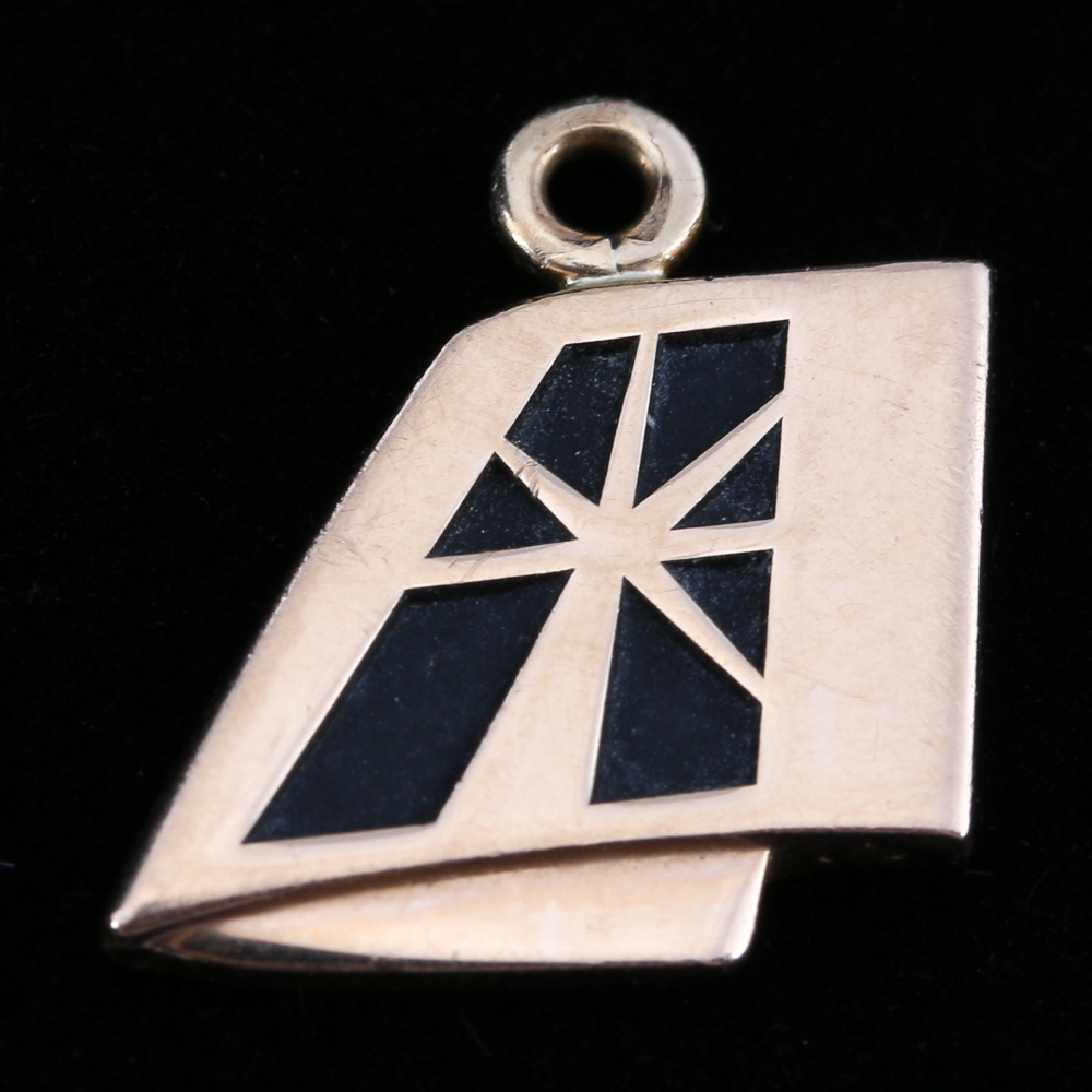 10K Yellow Gold Etched Star Charm