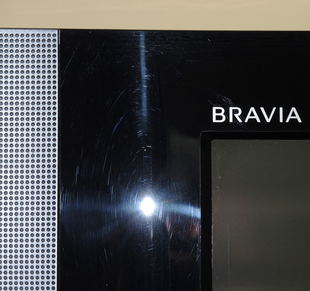 Sony Bravia 40" LCD Digital TV with Wall Mount