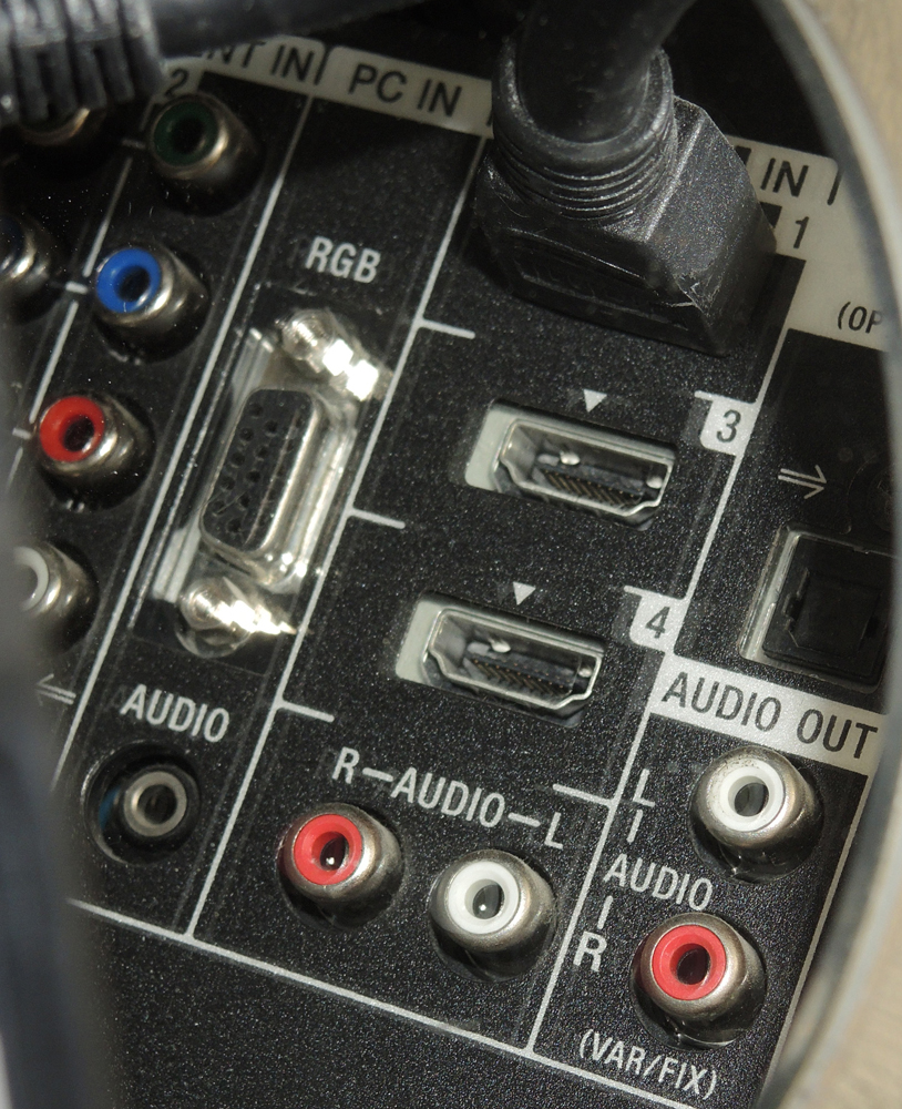 Sony Bravia 40" LCD Digital TV with Wall Mount