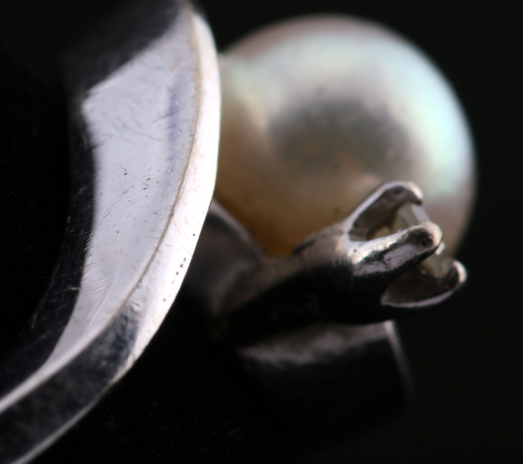 14K White Gold Pearl and Diamond Ring