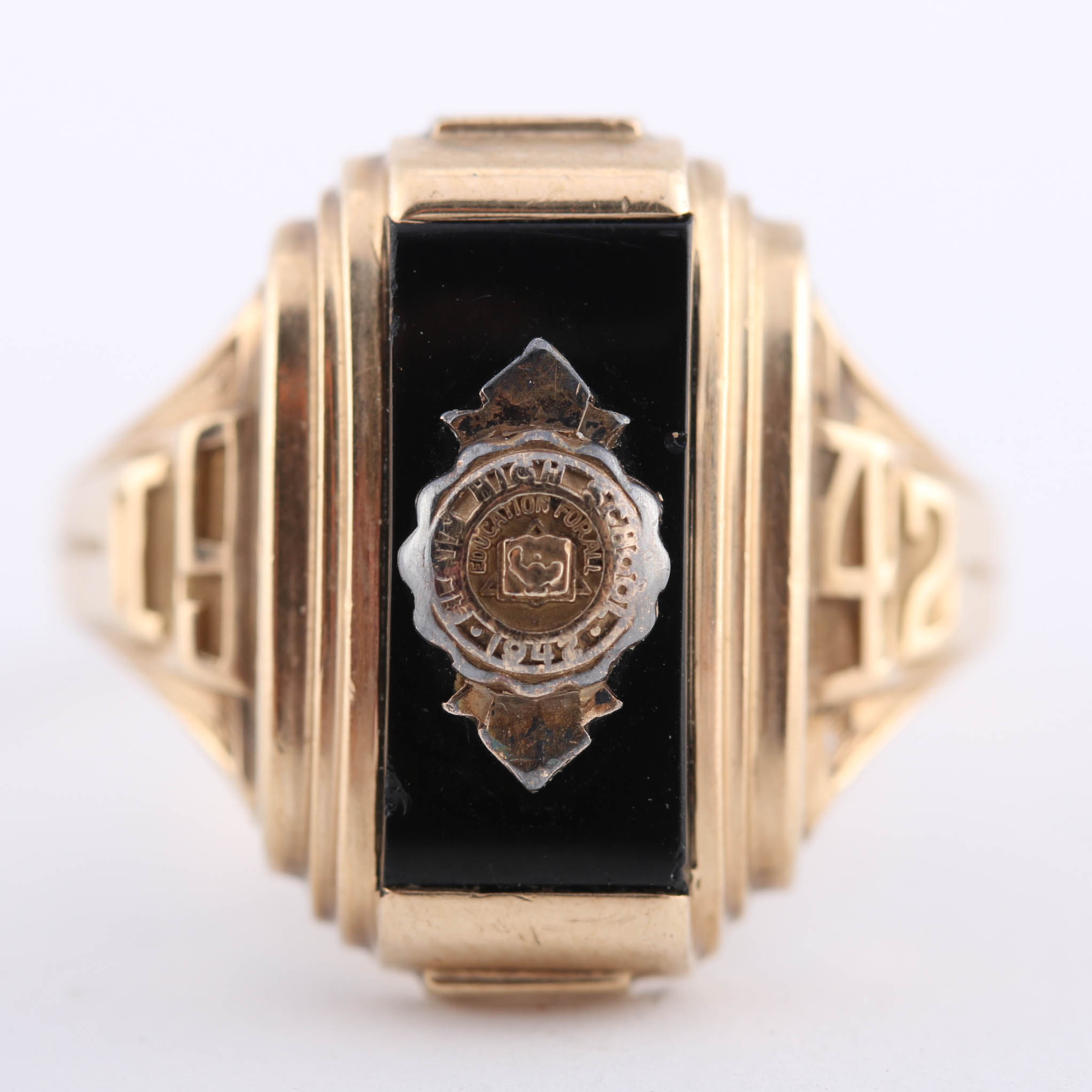 Vintage 10K Yellow Gold Class Ring
