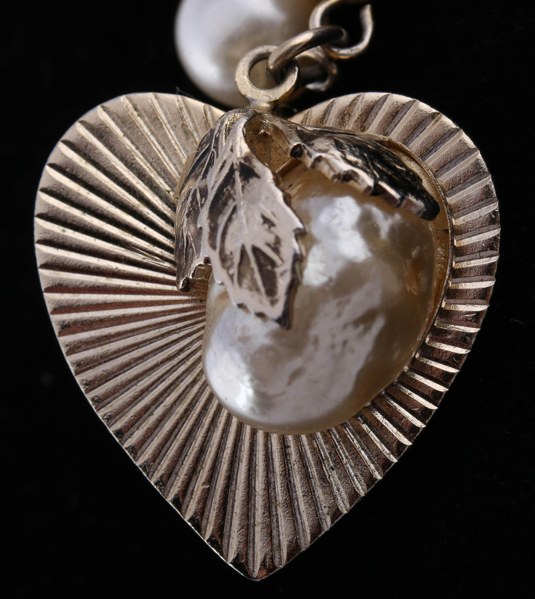 Faux Pearl Bracelet with Heart Charm