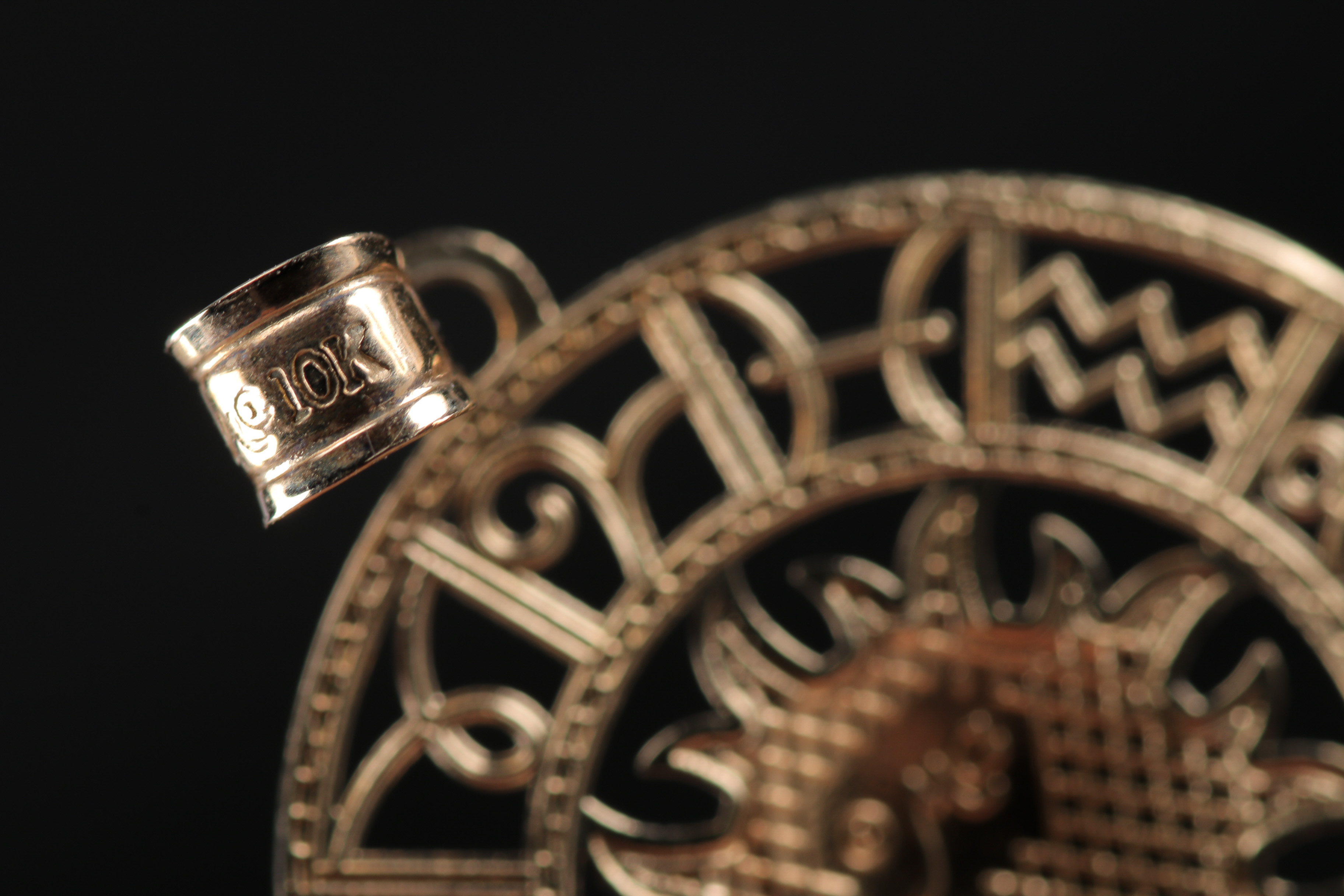 10K Yellow Gold Zodiac Pendant