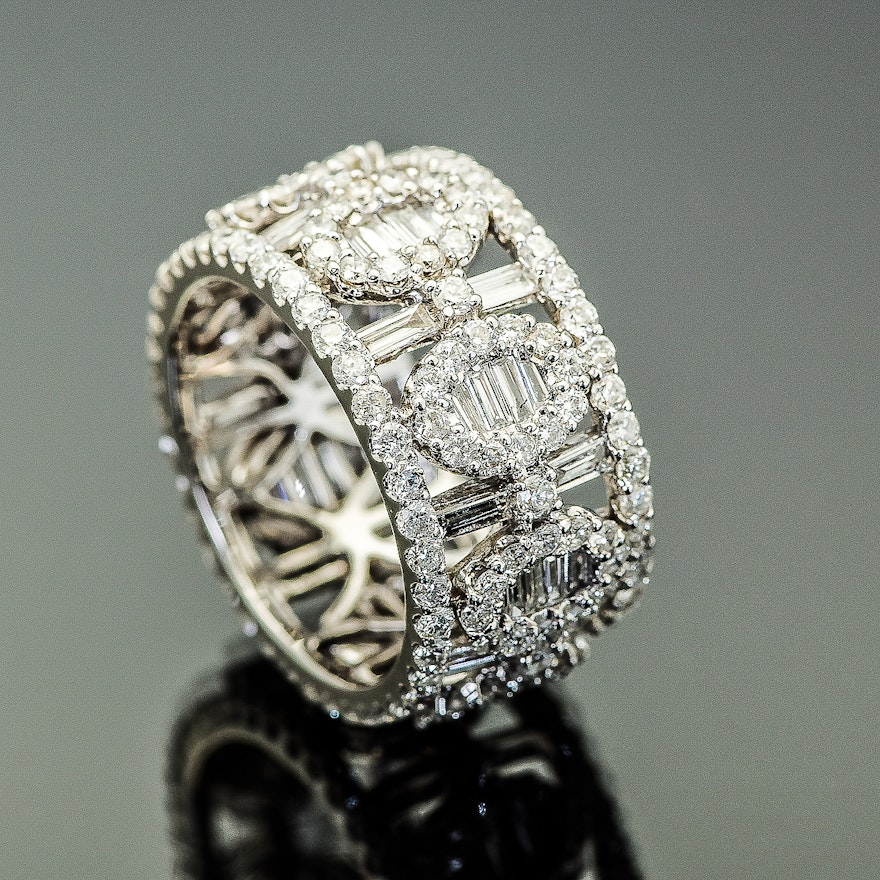 18K White Gold and 3.52 CTW Diamond Barrel Ring