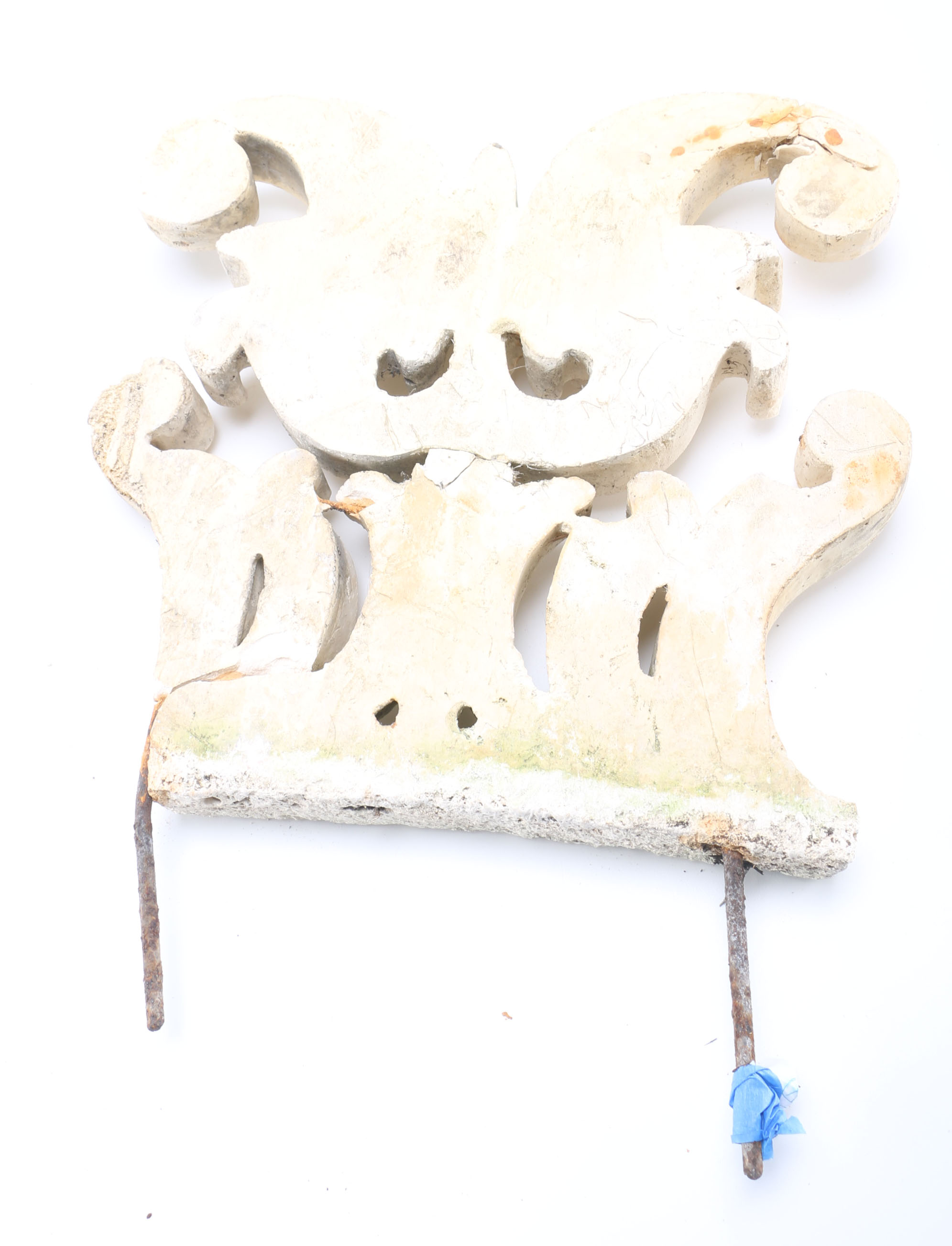 Architectural Molding Made of Cement