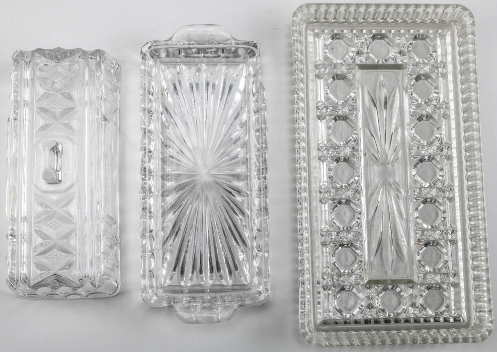 Assortment of Glassware Items