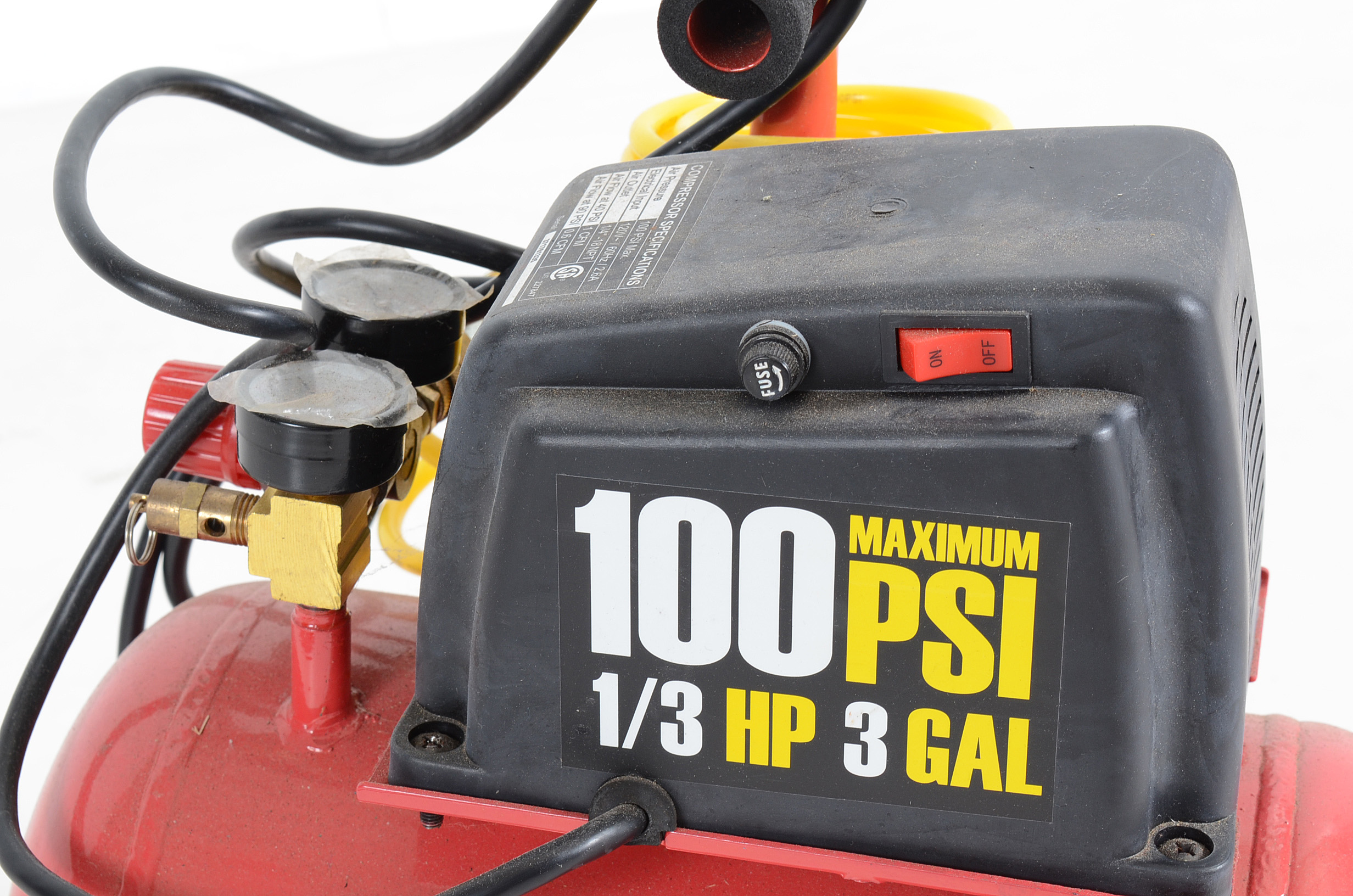 Central Pneumatic Three Gallon Oilless Air Compressor