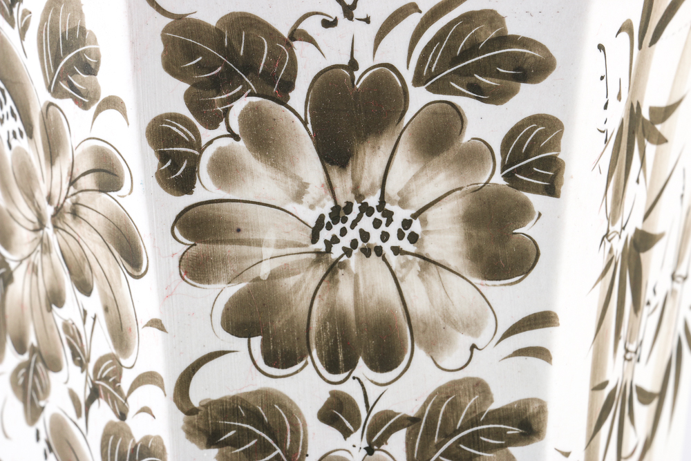 Ceramic Floral Table Lamp