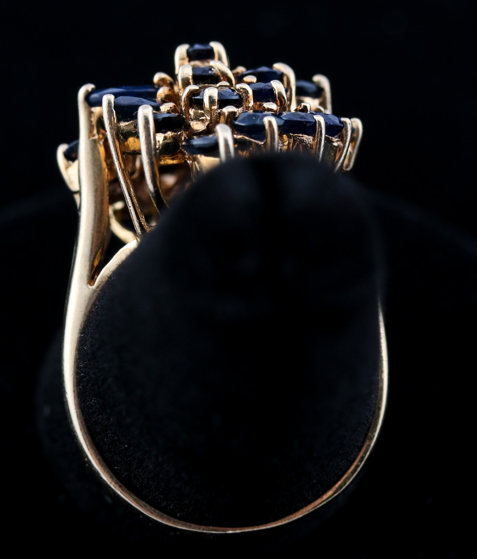 10K Yellow Gold and Blue Sapphire Ring