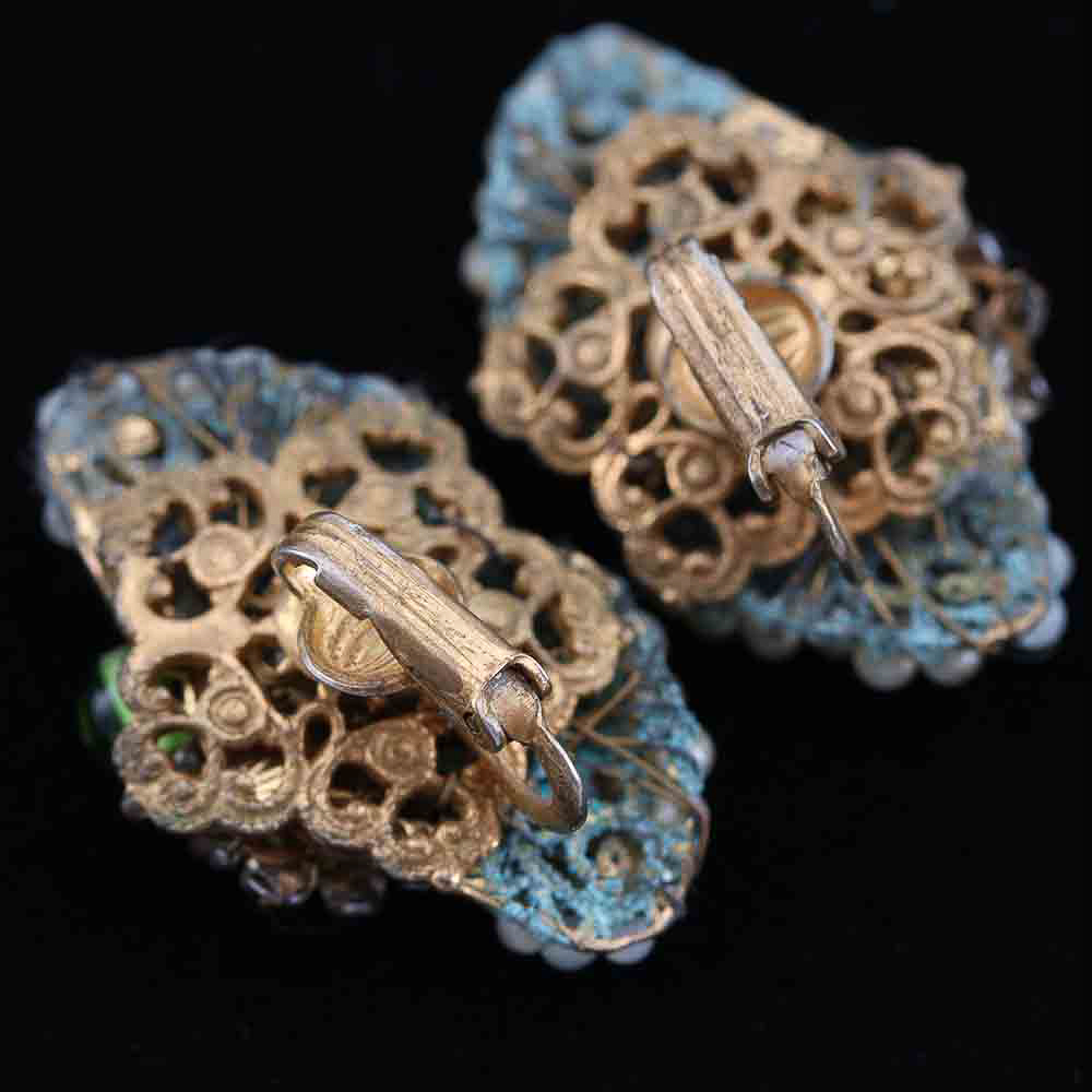 White Faux Pearl and Green Beaded Necklace and Earrings