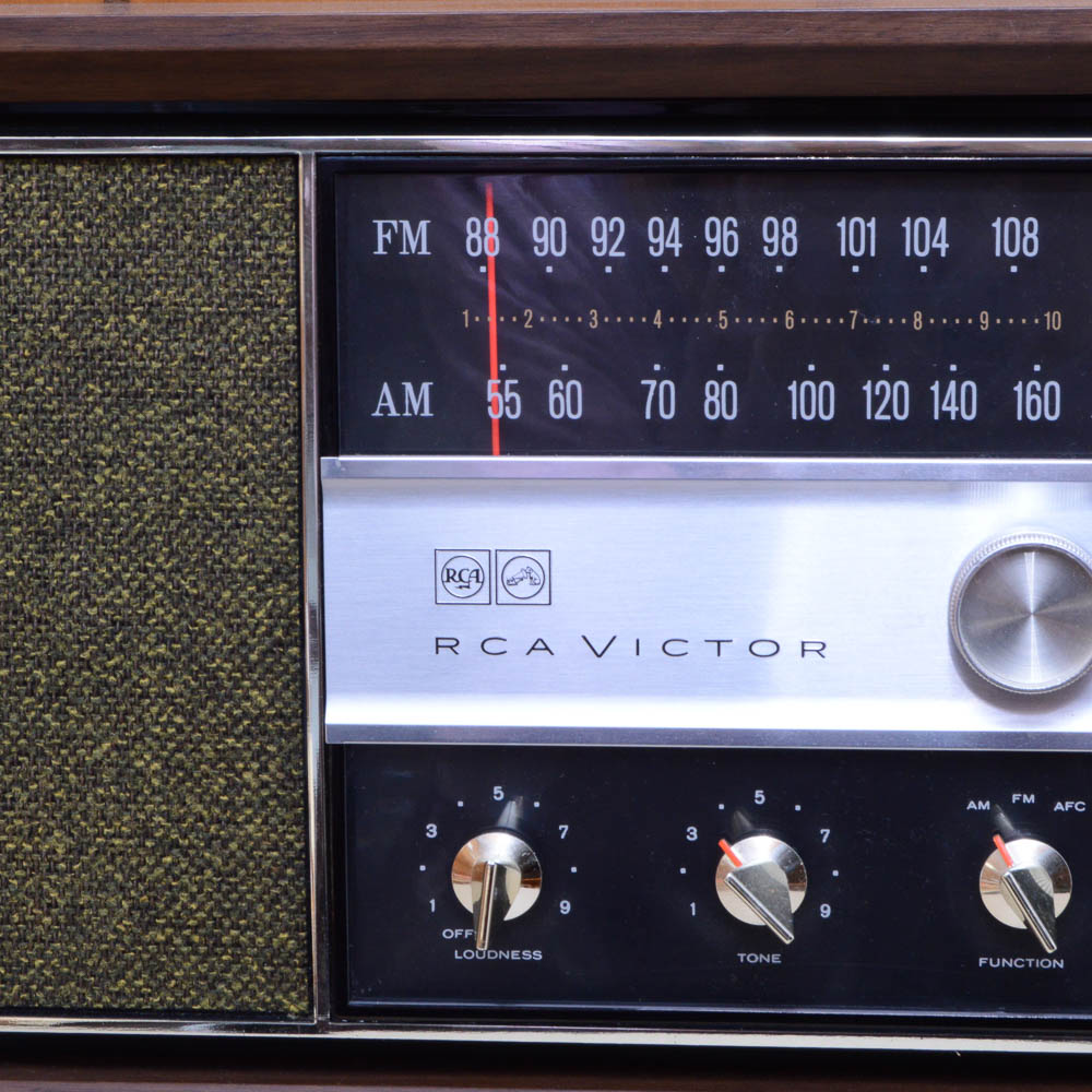 Vintage RCA Victor Radio