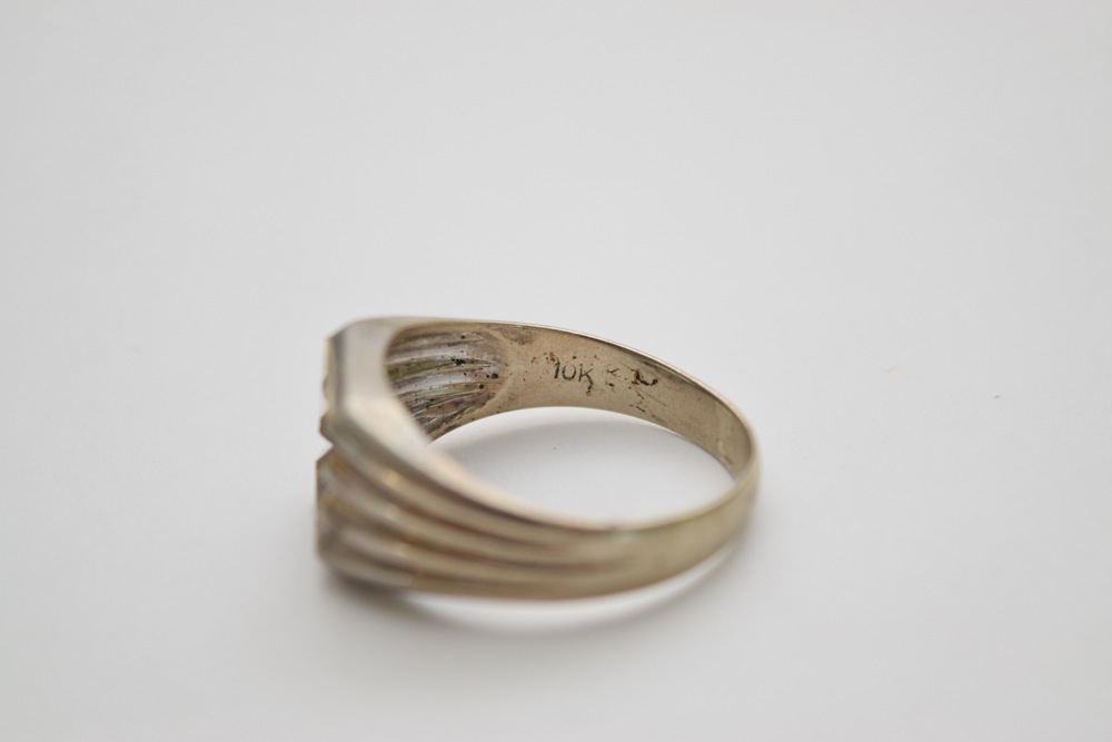 10K White Gold Men's Ring