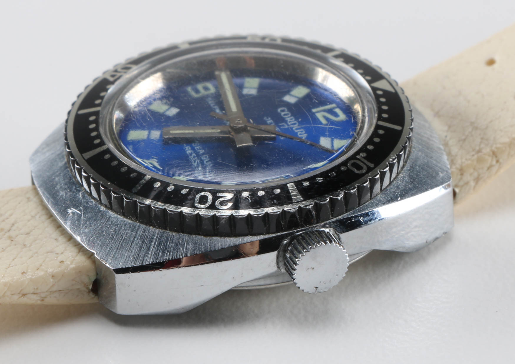 Group of Wrist Watches Including a Vintage Self-Winding Cordura "Sea Gull"
