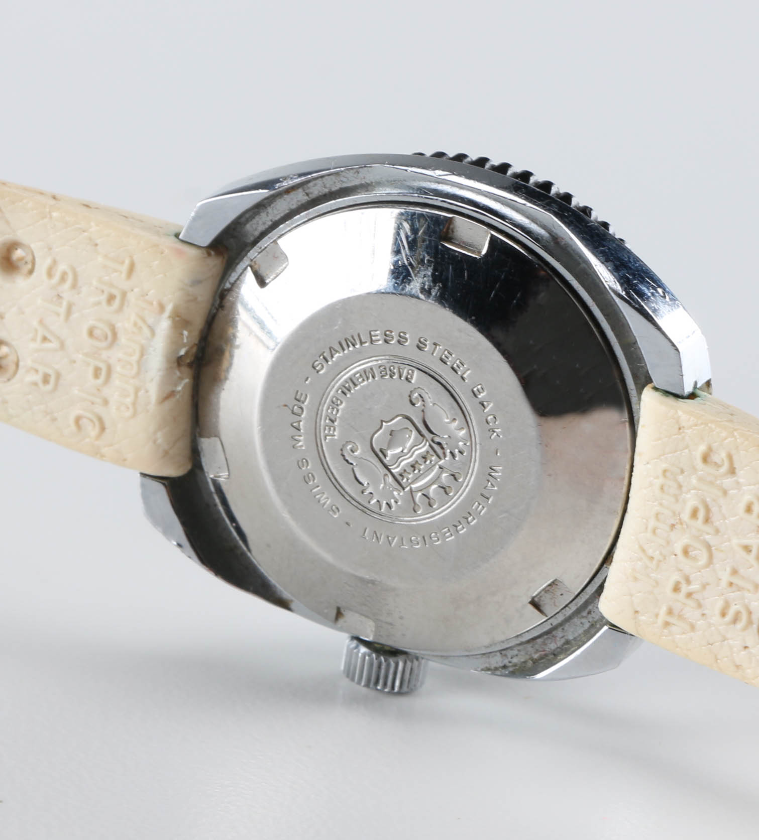 Group of Wrist Watches Including a Vintage Self-Winding Cordura "Sea Gull"