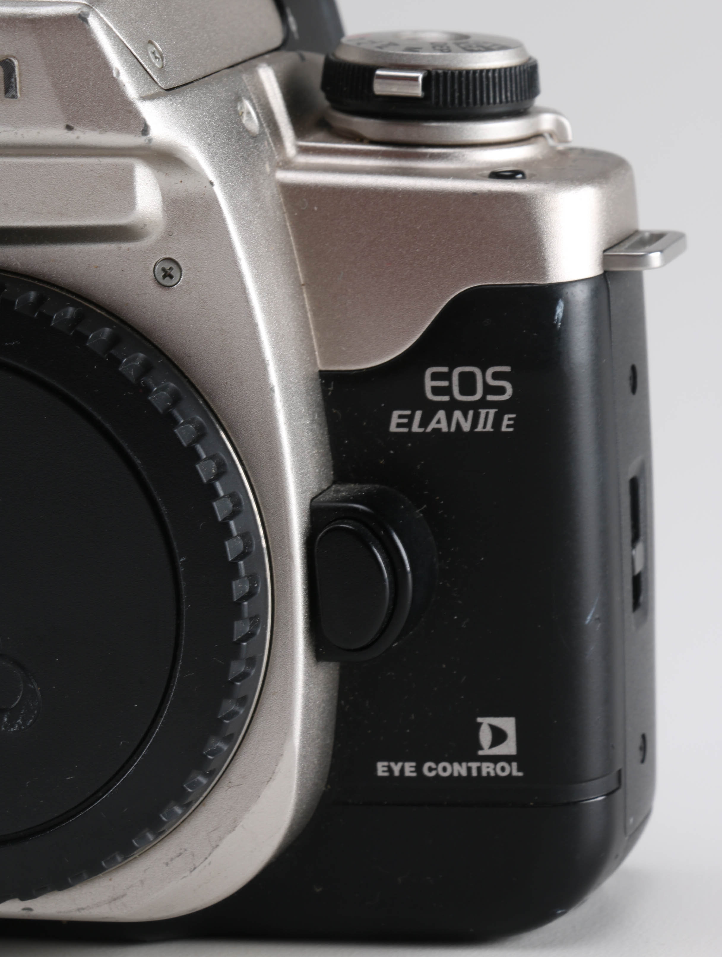 "Canon" Eos Elan II E Camera Body and Manual