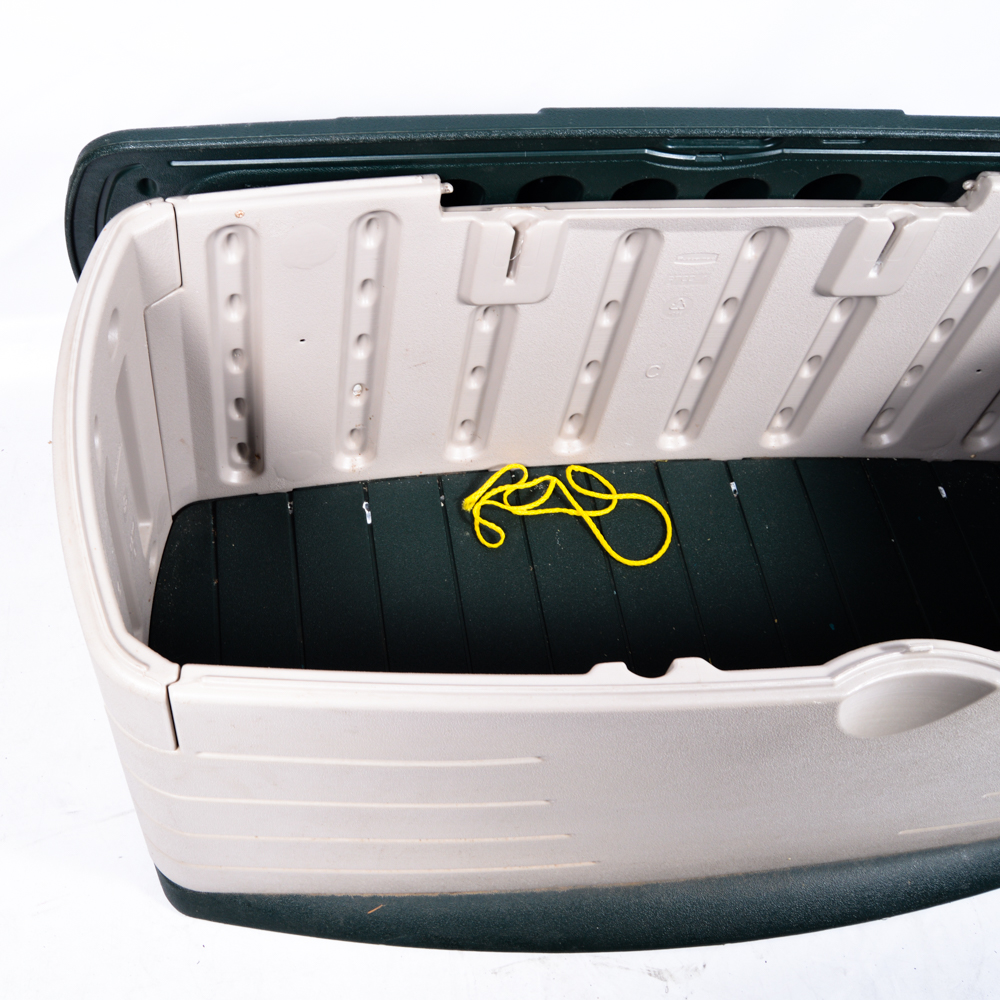 Rubbermaid Outdoor Storage Bin