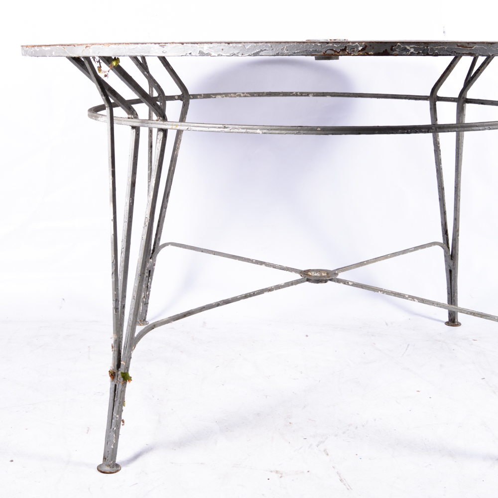 Round Metal Patio Table