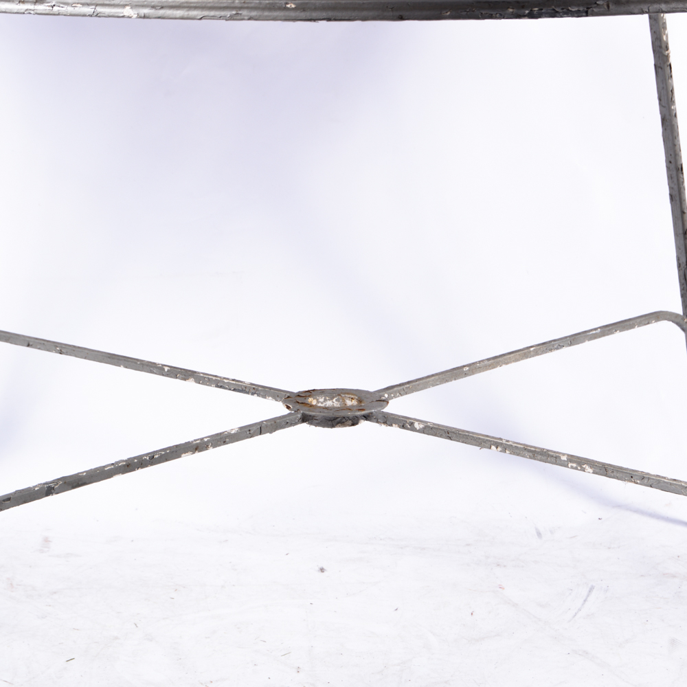 Round Metal Patio Table