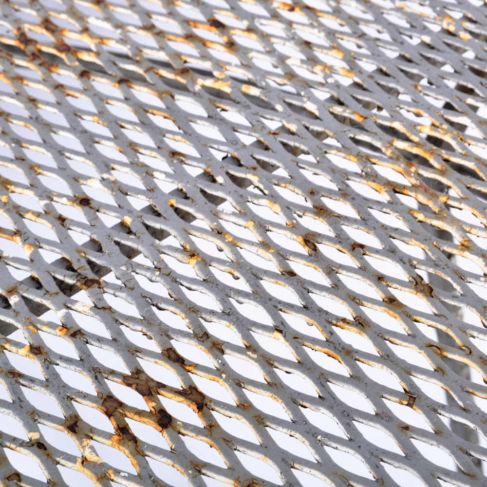 Round Metal Patio Table