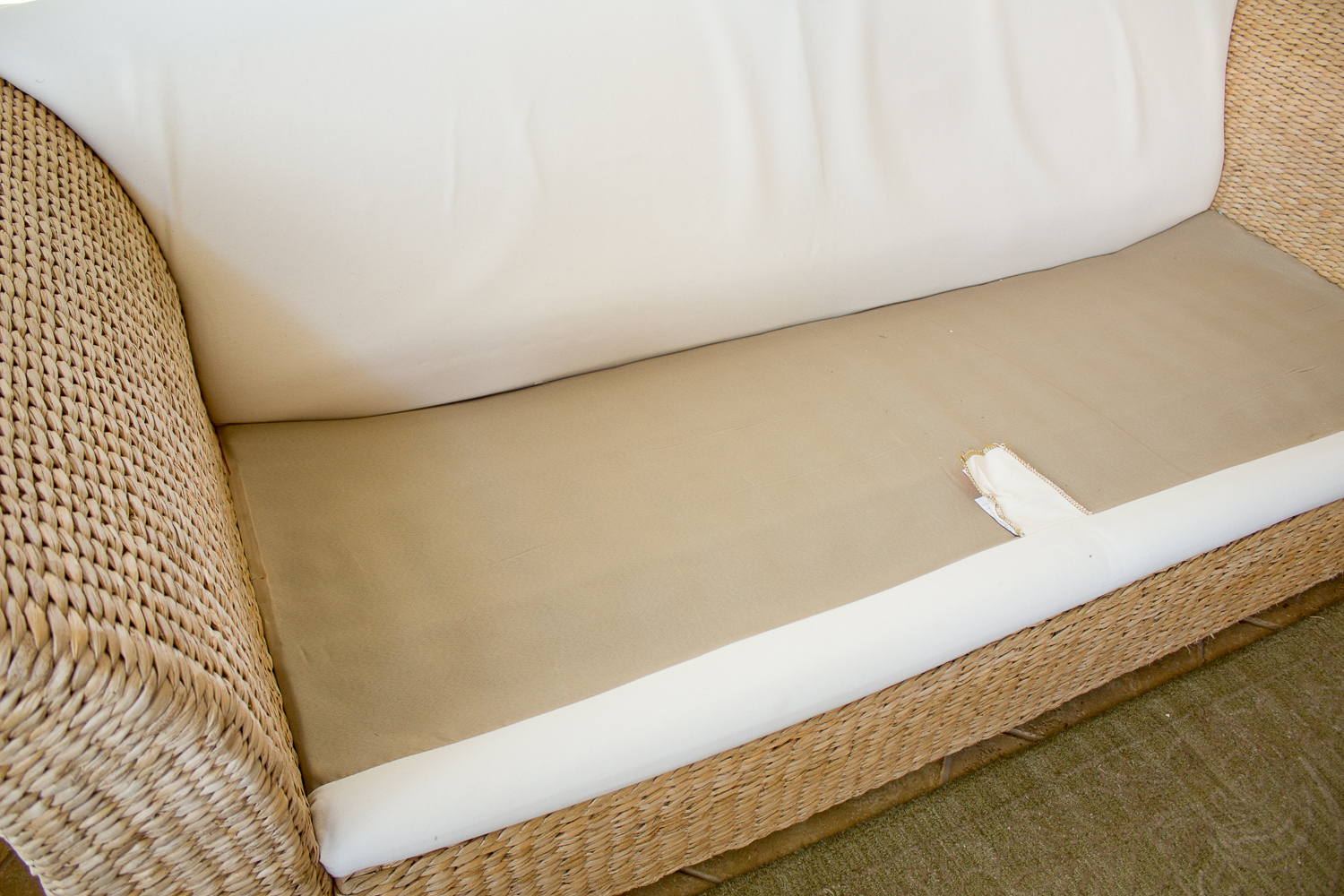 Sofa Trend Seagrass Cushioned Sofa