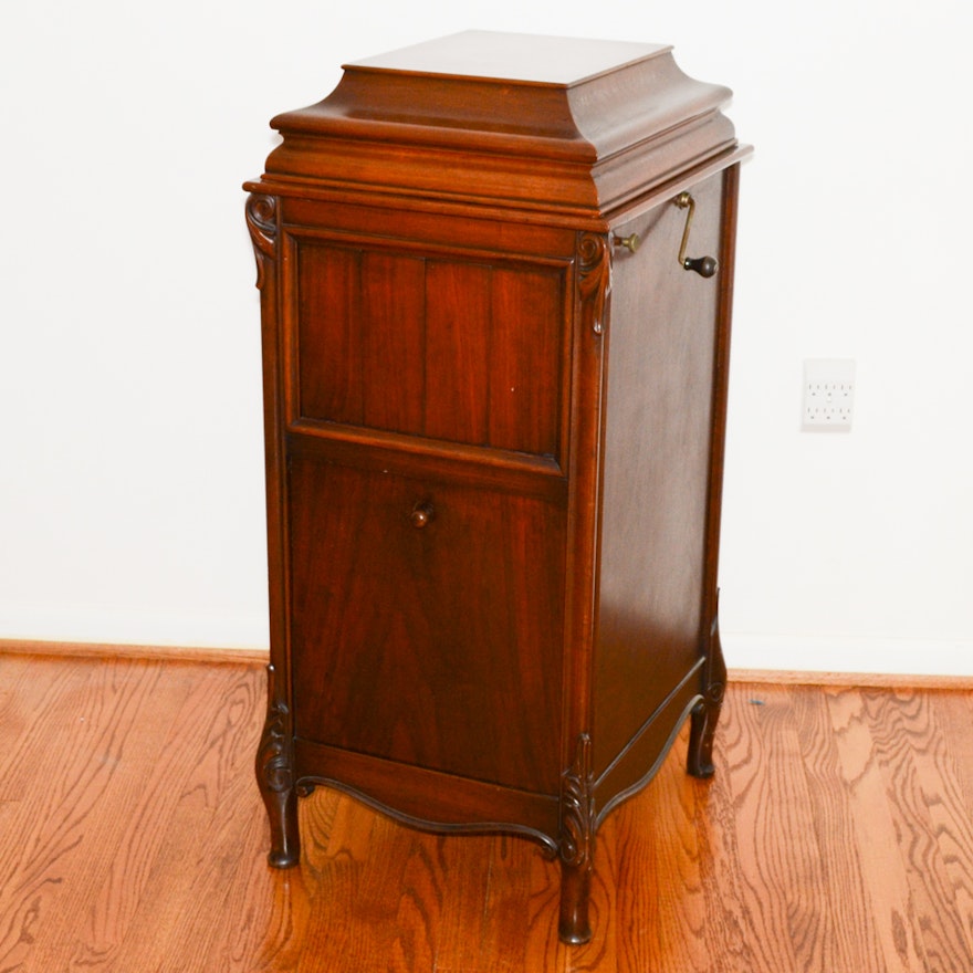 Antique Columbia Grafonola Record Player with Records