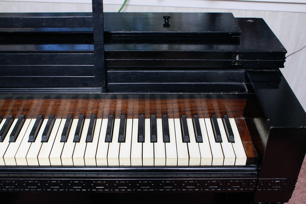 Eavestaff Pianette Spinet Minipiano with Bench