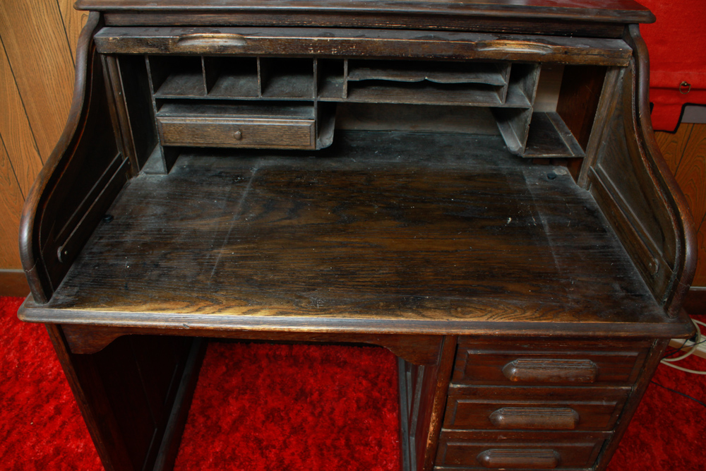 Vintage Roll Top Desk