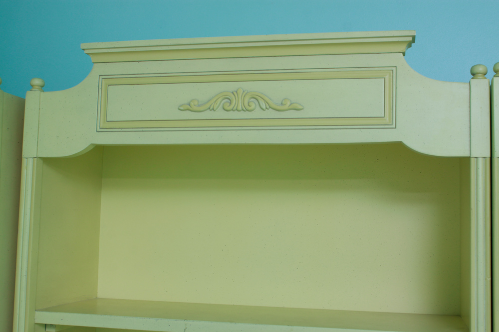 American of Martinsville Mid-Century Hutch