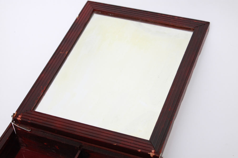 Vintage La Mode Illustrée Vanity Box