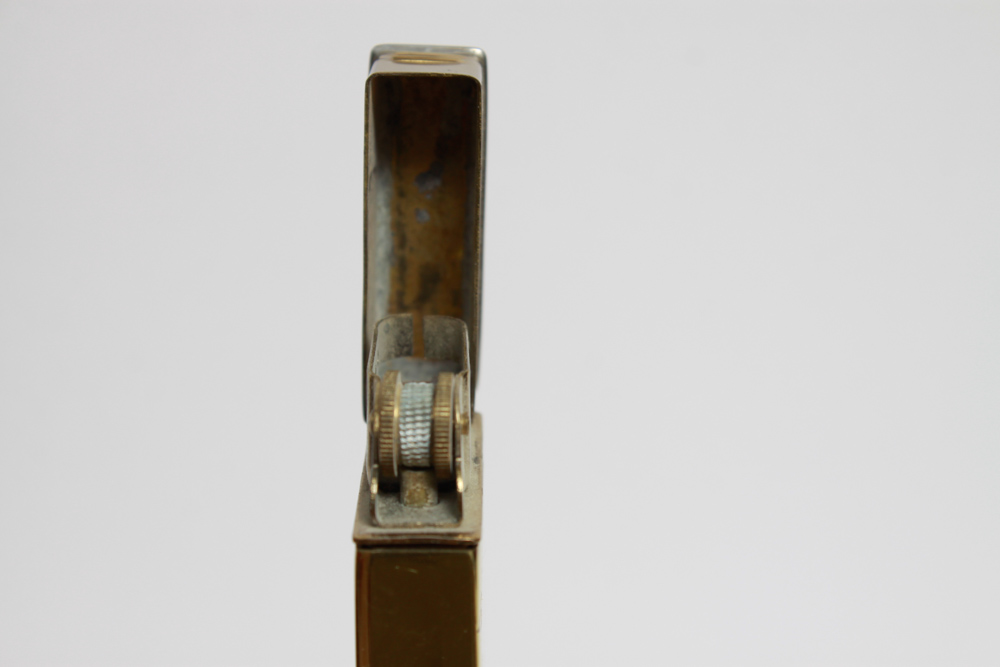 Penguins Lighter in the Shape of a Ruler