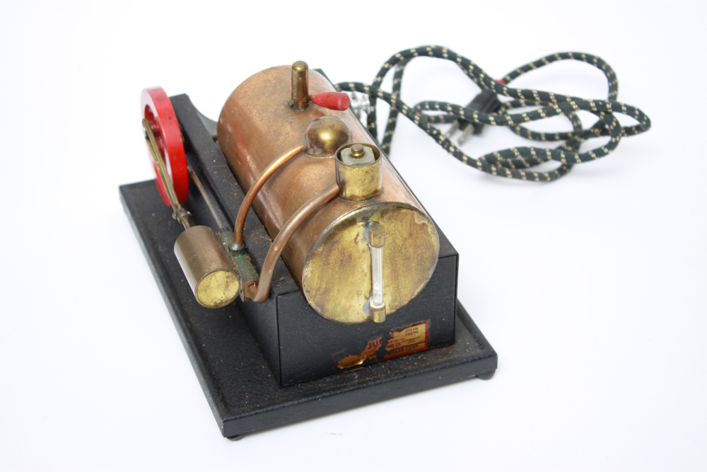 Harvey Miller 40 Watt Junior SIM Co. Steam Engine