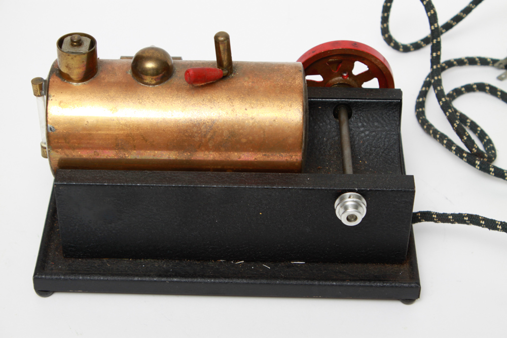 Harvey Miller 40 Watt Junior SIM Co. Steam Engine