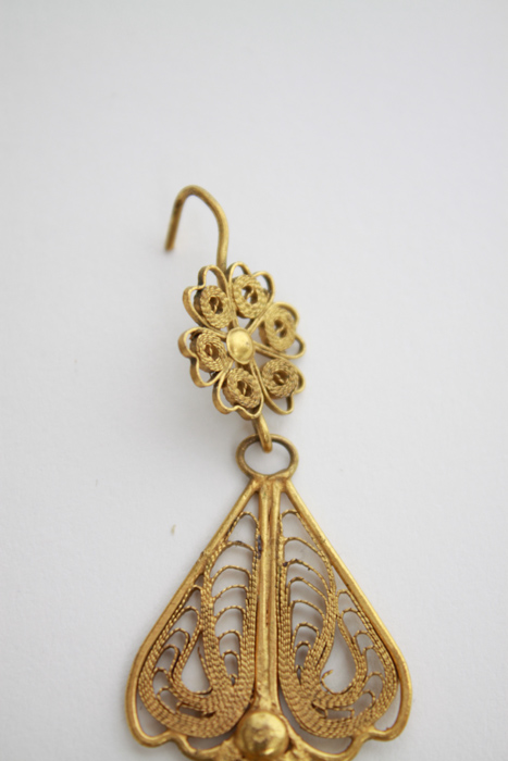 Vintage Cameo Style Cufflinks and Gold Washed Filigree Earrings