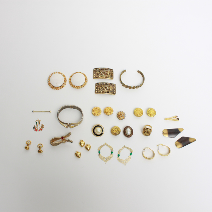 Gold Tone Vintage Costume Jewelry